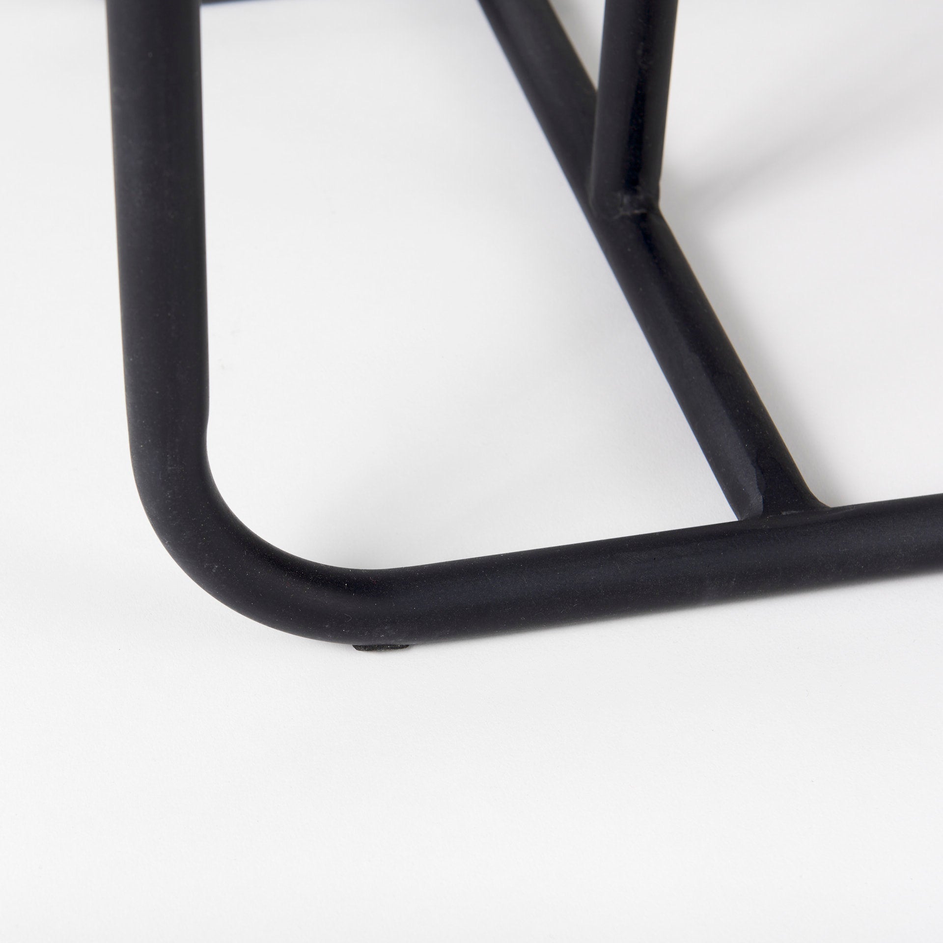 Kyra C Table
