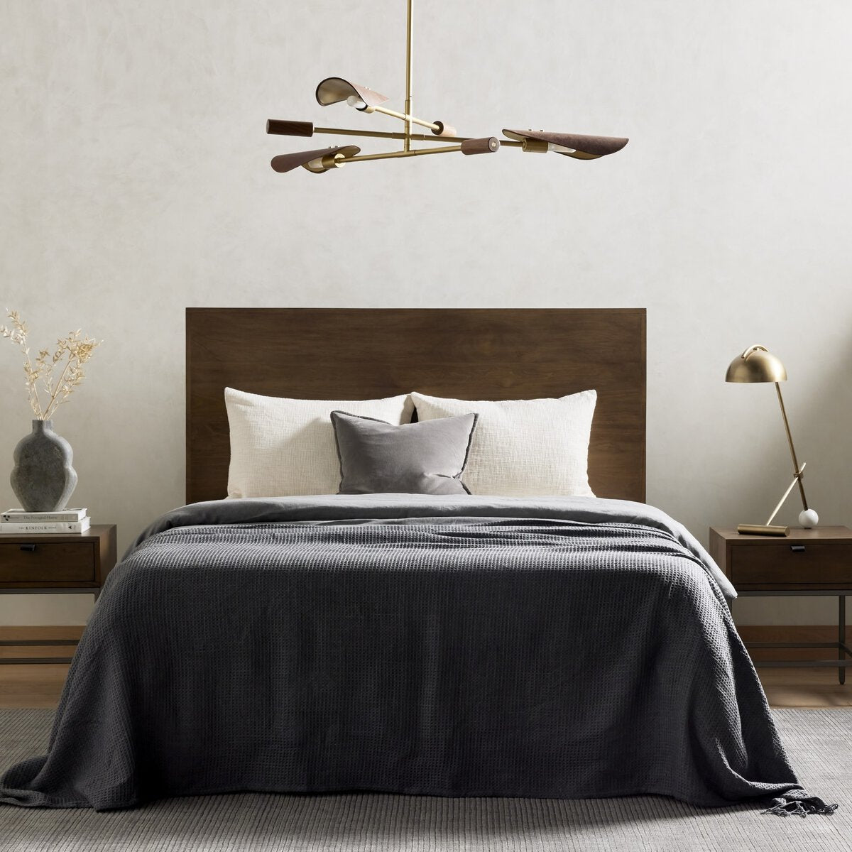 Thomas Queen Bed