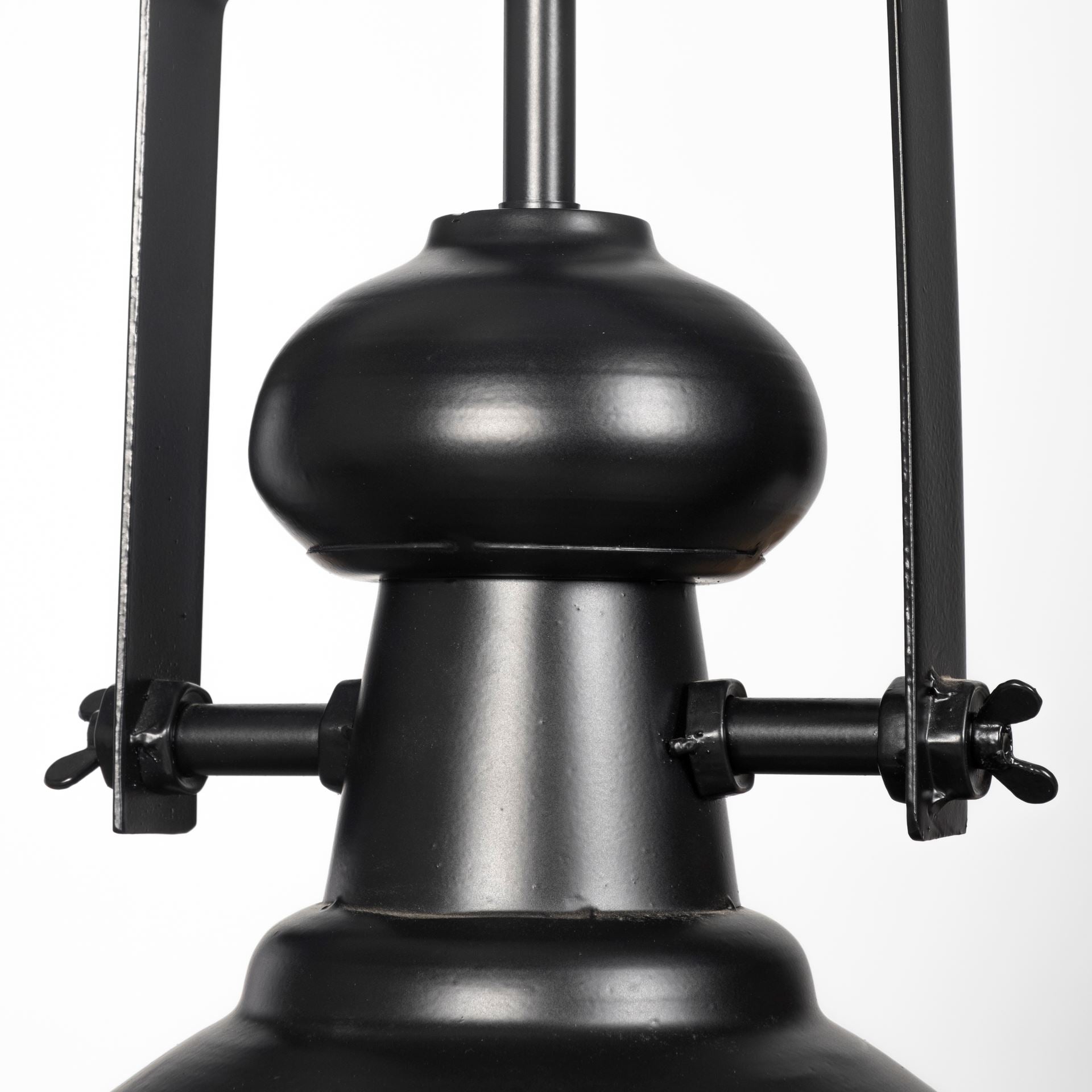 Bashaw Pendant