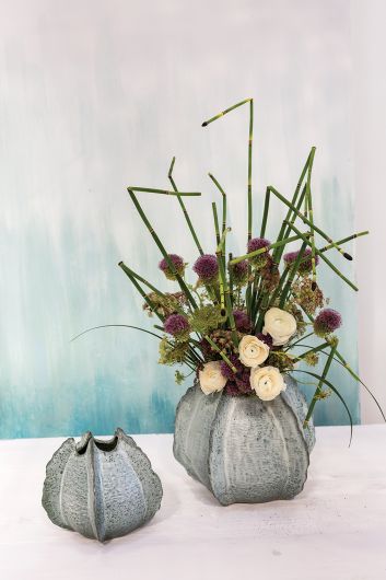 Atlas Vase